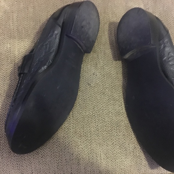 Louis Vuitton Loafers Genuine excellent condition worn only 1 time. - Picture 5 of 5